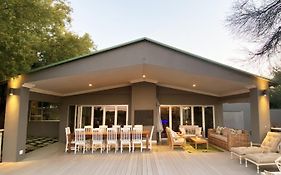 Gkhui Gkhui River Lodge